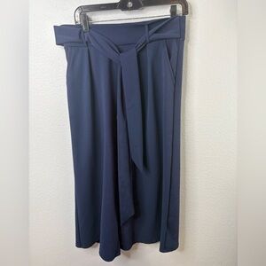 Frumos Wide Leg Pull On Navy Pants size Medium NWOT
